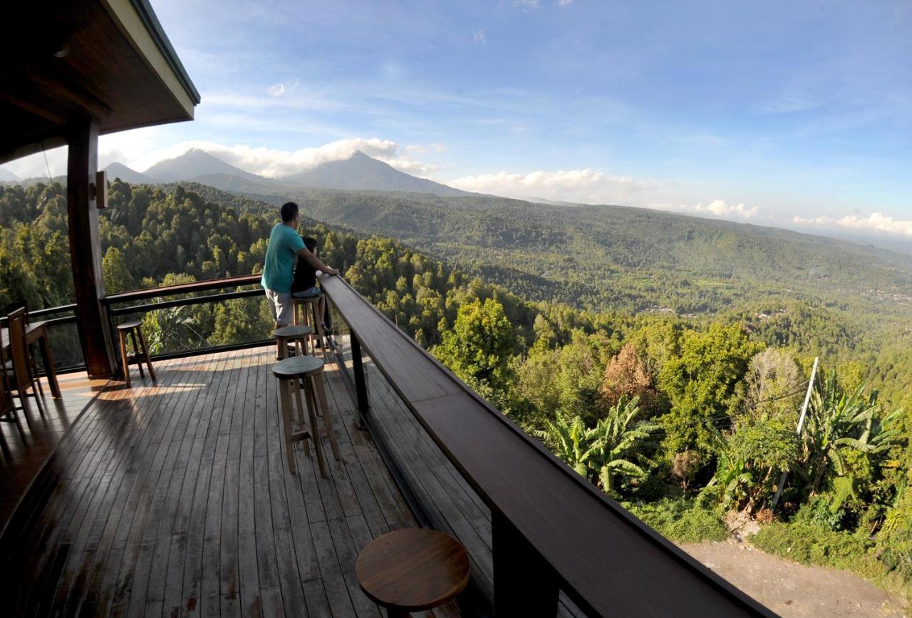 Bali Jegeg Munduk Hotel, Bar, And Restaurant Exterior photo