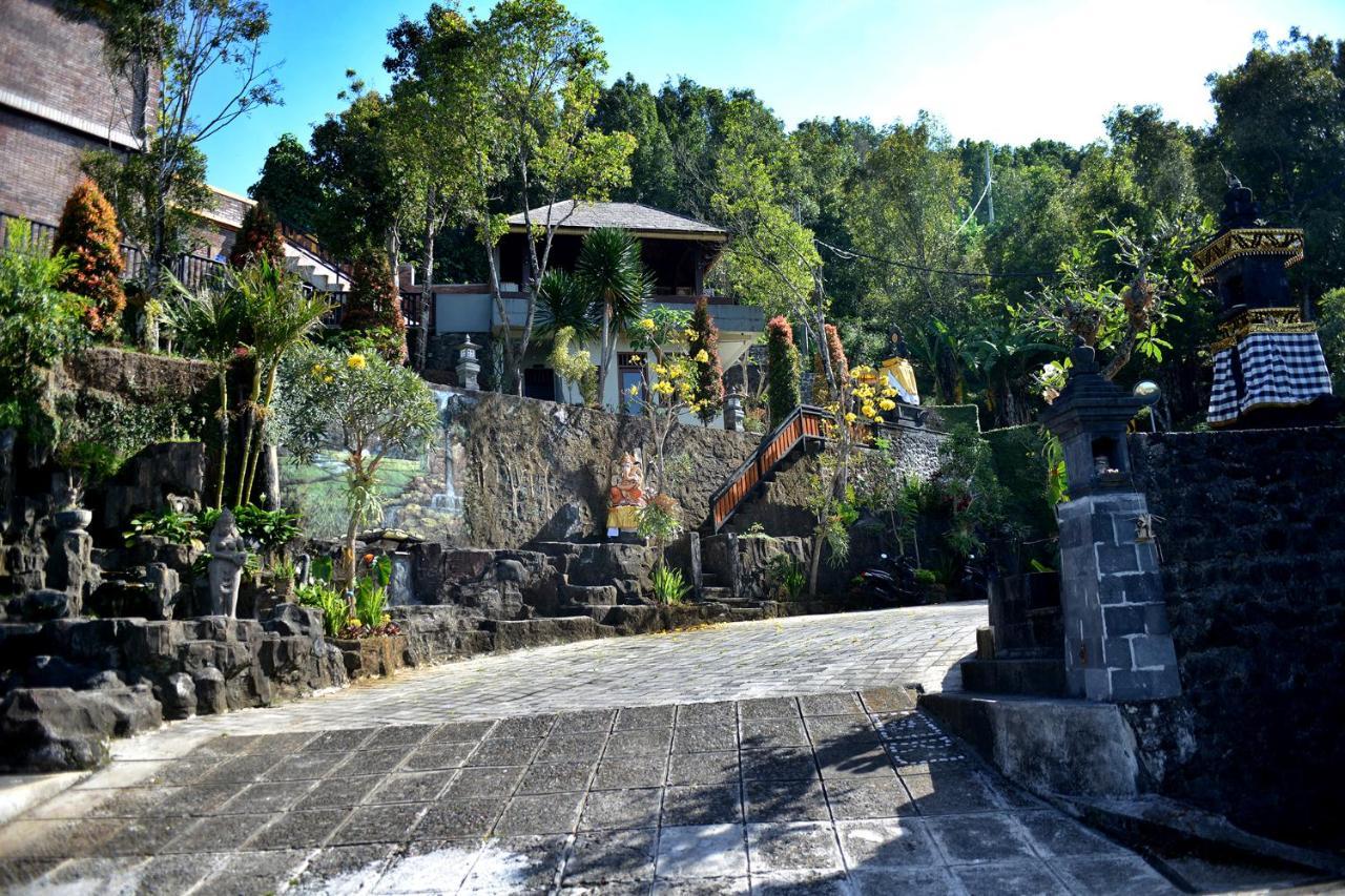 Bali Jegeg Munduk Hotel, Bar, And Restaurant Exterior photo